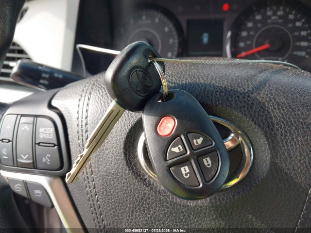 5TDJK3DC6FS126339 Toyota Sienna Le 7 Passenger