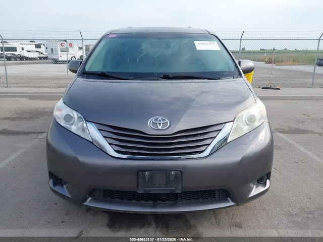 5TDJK3DC6FS126339 Toyota Sienna Le 7 Passenger