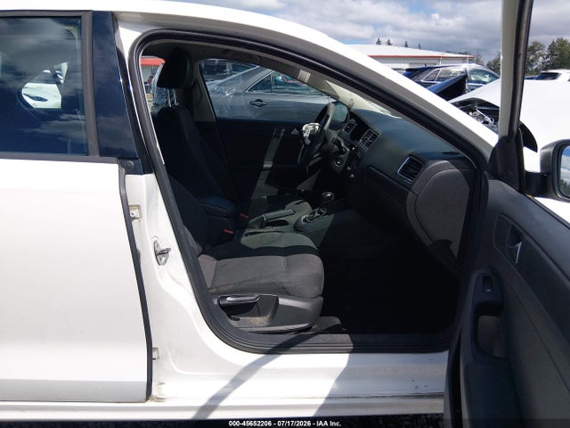 2013 Volkswagen Jetta 2.0l S მანქანა იყიდება აუქციონზე, vin: 3VW2K7AJXDM361125, აუქციონის ნომერი: 45652206