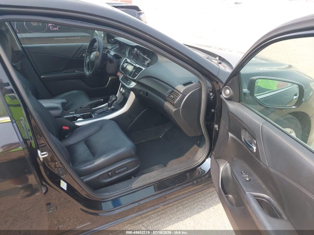 Продажа на аукционе авто 2015 Honda Accord Ex-l, vin: 1HGCR2F85FA242430, номер лота: 45652219
