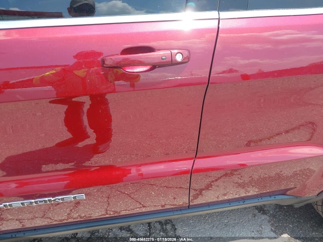 1C4RJFAG4MC689774 Jeep Grand Cherokee Laredo E 4x4