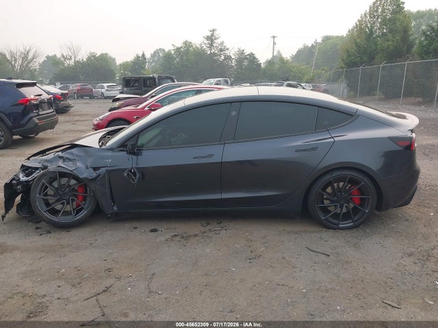 Tesla Model 3 Performance All-wheel Drive 2025 5YJ3E1ET5SF953265 Image 12