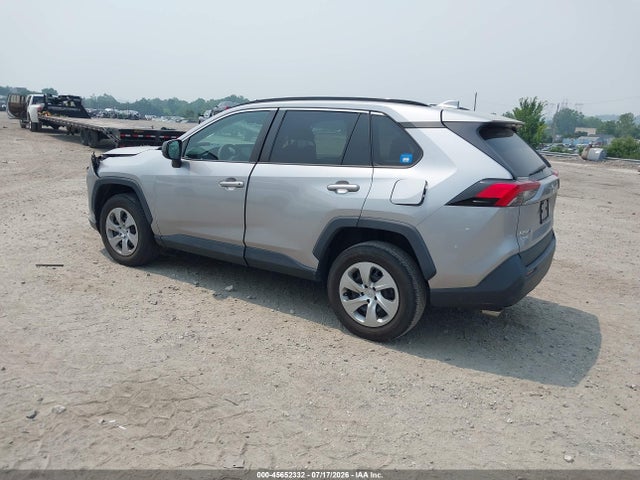 2T3F1RFV6KC001619 Toyota RAV4 LE