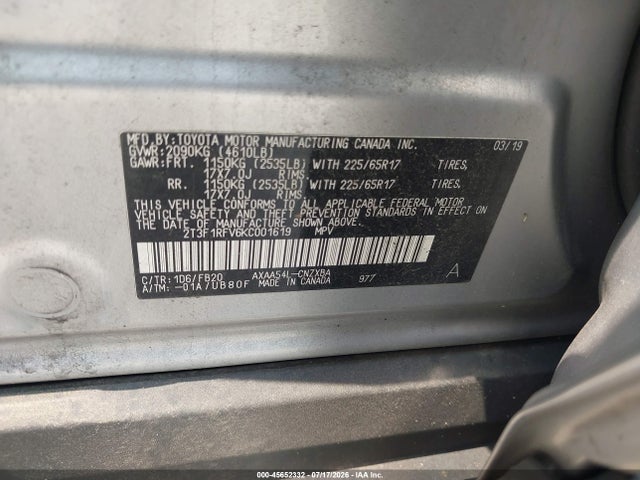 2T3F1RFV6KC001619 Toyota RAV4 LE