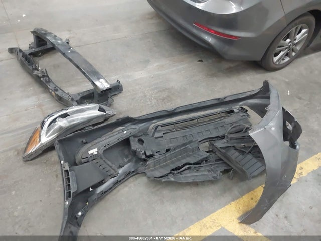 Hyundai ELANTRA SEL 2018 5NPD84LF0JH395111 Image 12