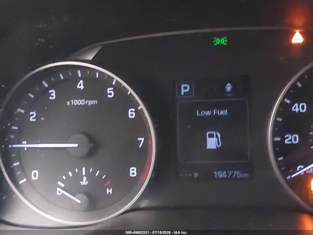 Hyundai ELANTRA SEL 2018 5NPD84LF0JH395111 Image 7