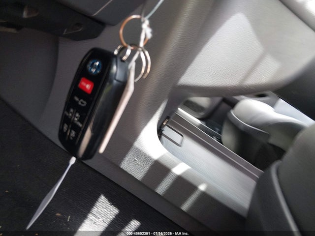 Продажа на аукционе авто 2022 Toyota Sienna Xle, vin: 5TDYRKECXNS082489, номер лота: 45652351