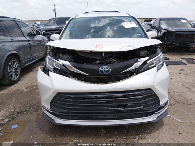 Продажа на аукционе авто 2022 Toyota Sienna Xle, vin: 5TDYRKECXNS082489, номер лота: 45652351