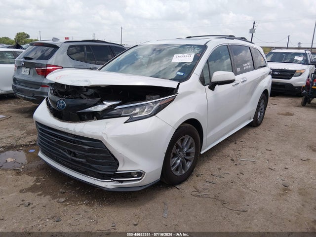 Продажа на аукционе авто 2022 Toyota Sienna Xle, vin: 5TDYRKECXNS082489, номер лота: 45652351
