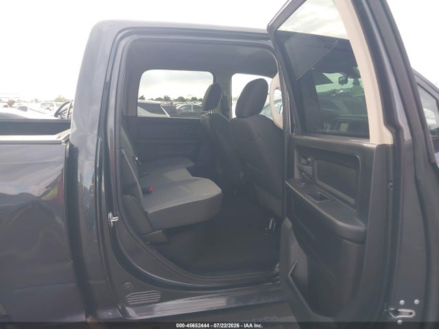 45652444 :رقم المزاد ، 3C6RR7KT7MG704380 vin ، 2021 Ram 1500 Classic Tradesman  4x4 5'7 Box مزاد بيع