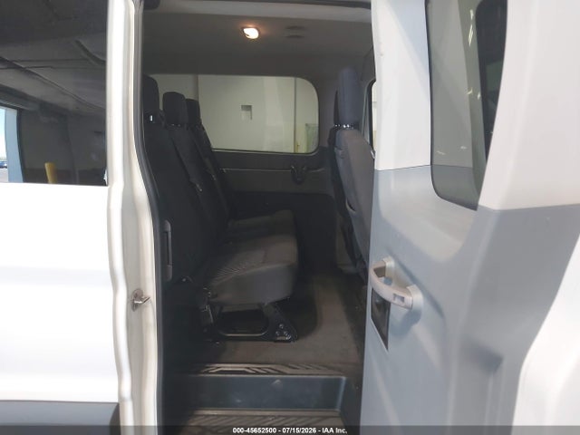 1FBZX2ZMXJKB42709 Ford Transit-350 Xl