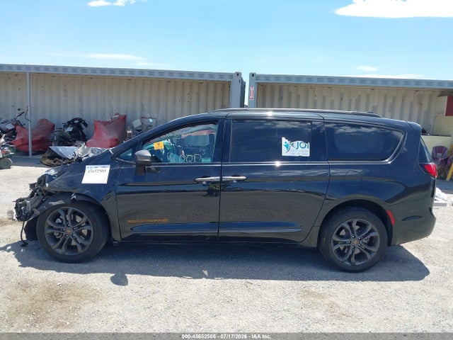 Продаж на аукціоні авто 2023 Chrysler Pacifica Touring L Awd, vin: 2C4RC3BG9PR585476, номер лоту: 45652505