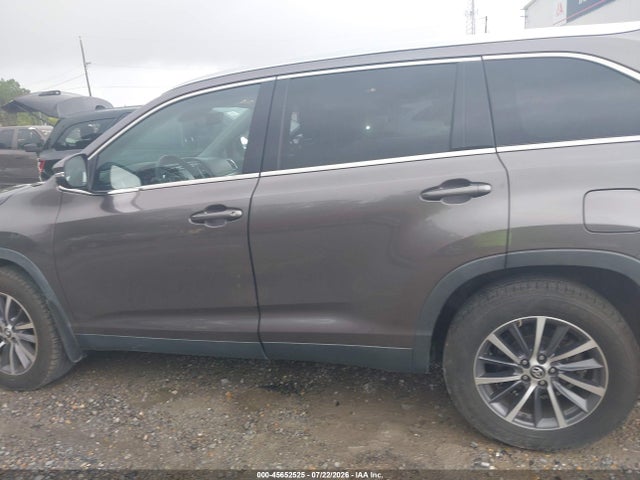 Toyota Highlander Xle 2019 5TDKZRFH3KS557470 Image 14