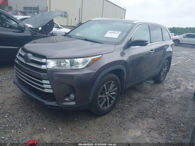 Toyota Highlander Xle 2019 5TDKZRFH3KS557470 Image 2