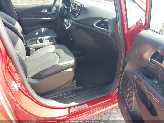 Chrysler Pacifica 2027 2C4RC1BG8VR553216 Image 5