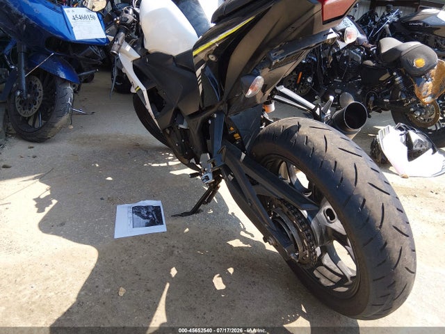 2017 Yamaha Yzfr3 A მანქანა იყიდება აუქციონზე, vin: MH3RH15Y9HK001735, აუქციონის ნომერი: 45652540