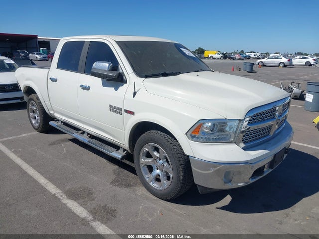 2018 Ram 1500 Laramie  4x4 5'7 Box მანქანა იყიდება აუქციონზე, vin: 1C6RR7NM6JS310202, აუქციონის ნომერი: 45652590