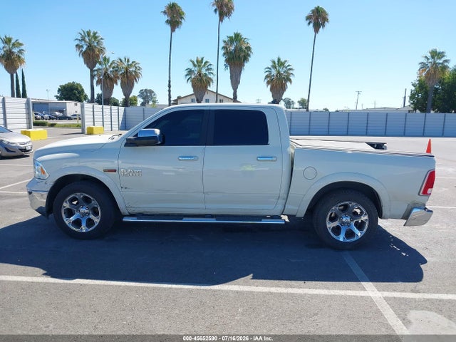 45652590 :رقم المزاد ، 1C6RR7NM6JS310202 vin ، 2018 Ram 1500 Laramie  4x4 5'7 Box مزاد بيع