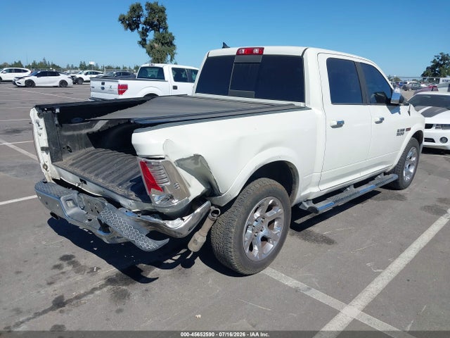 45652590 :رقم المزاد ، 1C6RR7NM6JS310202 vin ، 2018 Ram 1500 Laramie  4x4 5'7 Box مزاد بيع