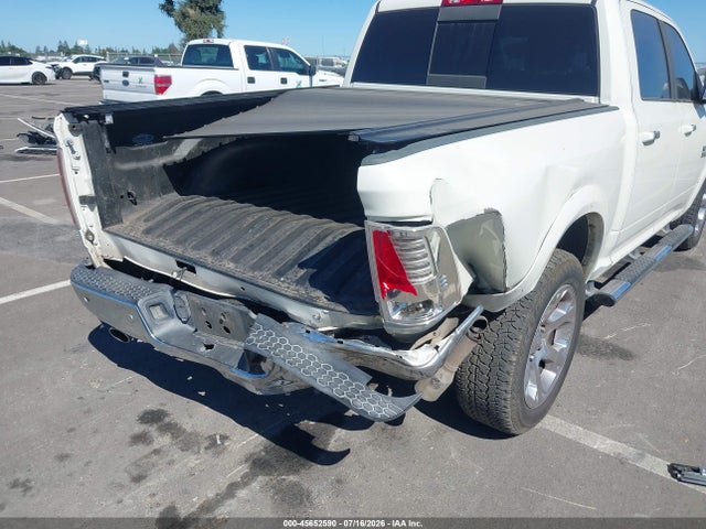 45652590 :رقم المزاد ، 1C6RR7NM6JS310202 vin ، 2018 Ram 1500 Laramie  4x4 5'7 Box مزاد بيع