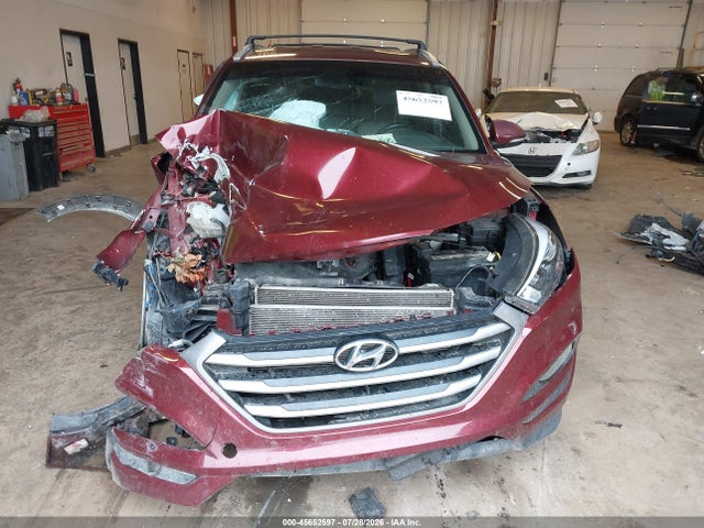 Продажа на аукционе авто 2017 Hyundai Tucson Se Plus, vin: KM8J33A43HU428515, номер лота: 45652597