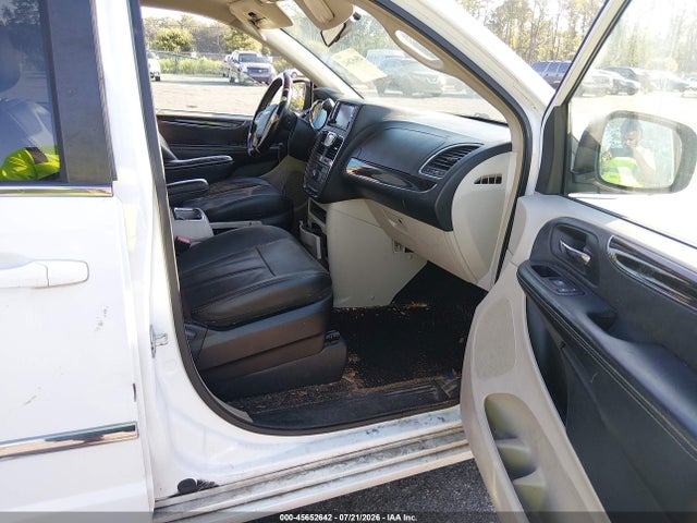 Продажа на аукционе авто 2016 Chrysler Town & Country Touring, vin: 2C4RC1BGXGR206408, номер лота: 45652642