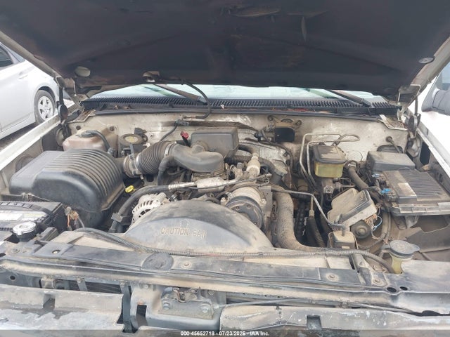 Продаж на аукціоні авто 2000 Gmc Sierra 3500 Classic Sl, vin: 1GTGC33R9YF431642, номер лоту: 45652718