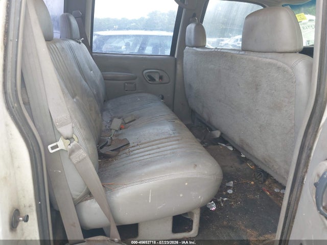 Продаж на аукціоні авто 2000 Gmc Sierra 3500 Classic Sl, vin: 1GTGC33R9YF431642, номер лоту: 45652718