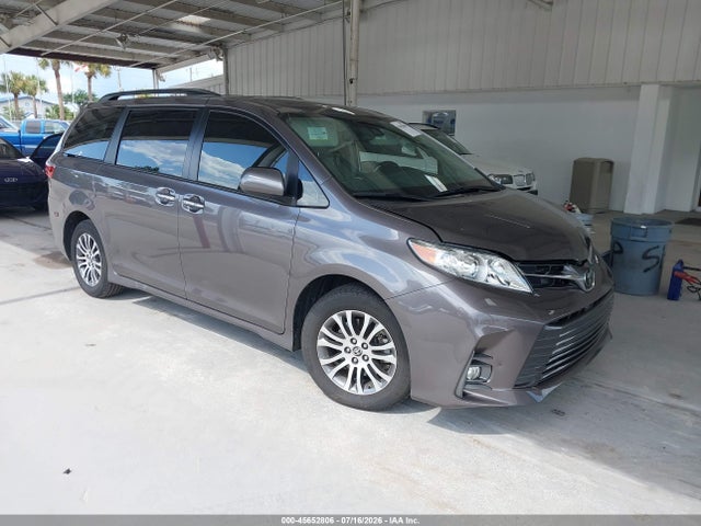 Продажа на аукционе авто 2020 Toyota Sienna Xle, vin: 5TDYZ3DC6LS082381, номер лота: 45652806
