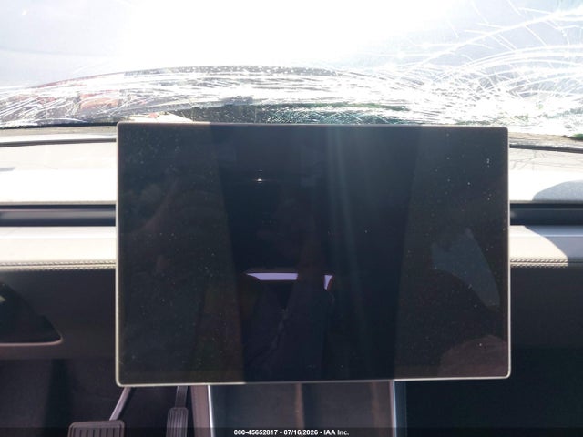 7SAYGDEE0TF577761 Tesla Model Y All-wheel Drive/long Range Launch Series/premium All-wheel Drive