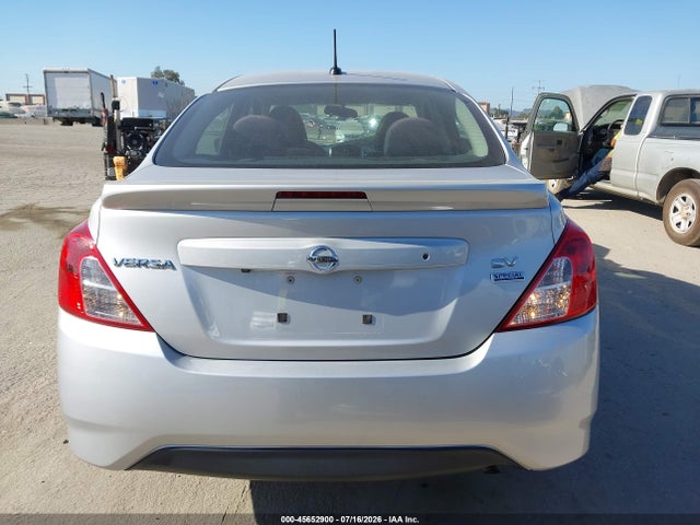 3N1CN7AP3JL830465 Nissan Versa 1.6 Sv