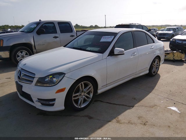 Aukcja sprzedaży 2013 Mercedes-benz C 250 Sport, vin: WDDGF4HB9DR250077, numer aukcji: 45652931