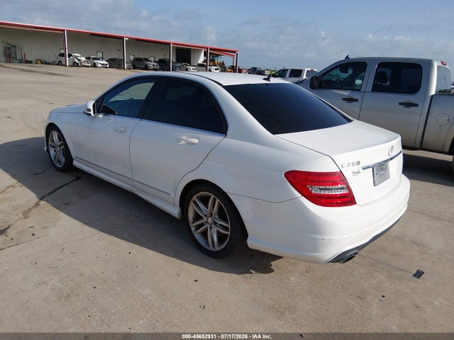 Aukcja sprzedaży 2013 Mercedes-benz C 250 Sport, vin: WDDGF4HB9DR250077, numer aukcji: 45652931