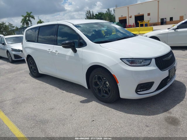 Auction sale of the 2024 Chrysler Pacifica Hybrid S Appearance Pkg, vin: 2C4RC1S70RR115361, lot number: 45652950