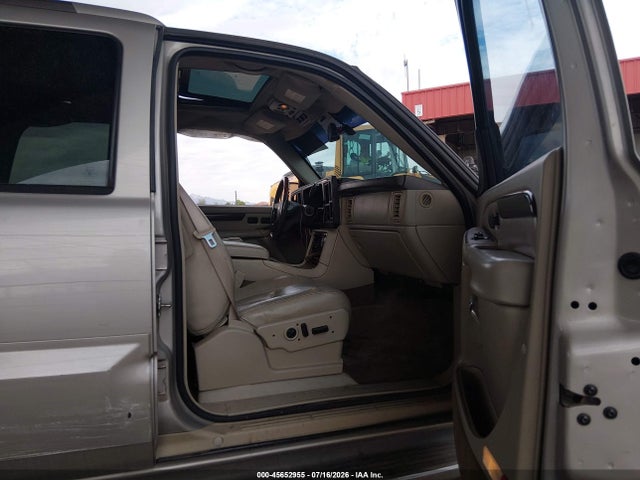 45652955 :رقم المزاد ، 1GYEK63N64R294428 vin ، 2004 Cadillac Escalade Standard مزاد بيع