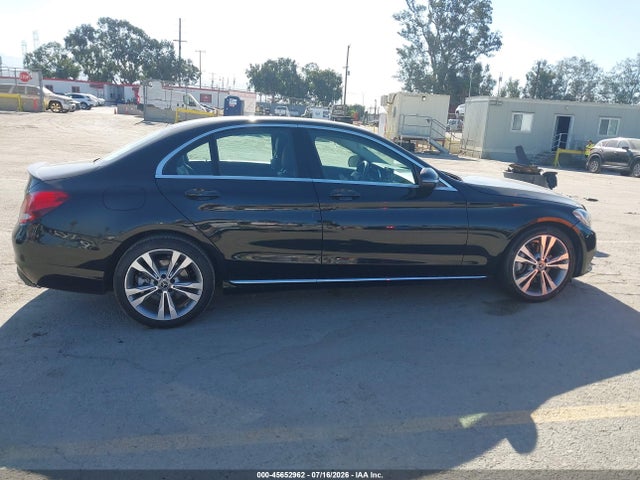 55SWF4JB1HU224048 Mercedes-Benz C 300