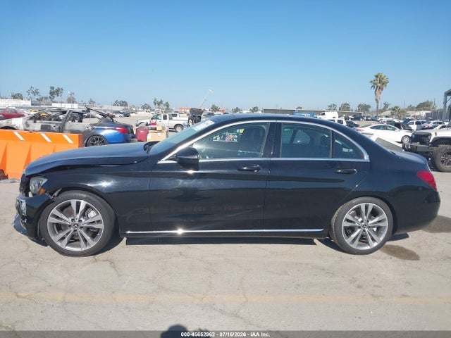 55SWF4JB1HU224048 Mercedes-Benz C 300
