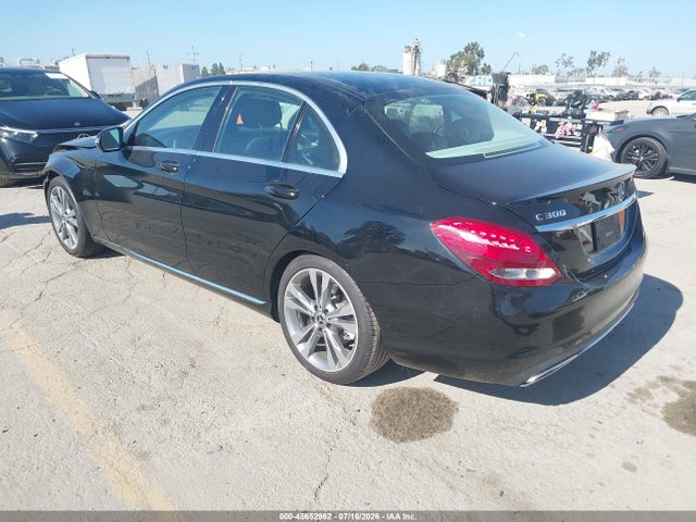 55SWF4JB1HU224048 Mercedes-Benz C 300