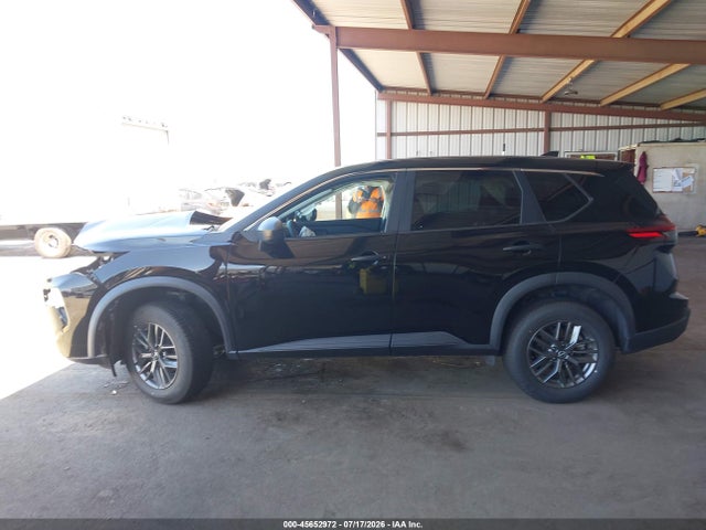 5N1BT3AA1RC684816 Nissan Rogue S Fwd