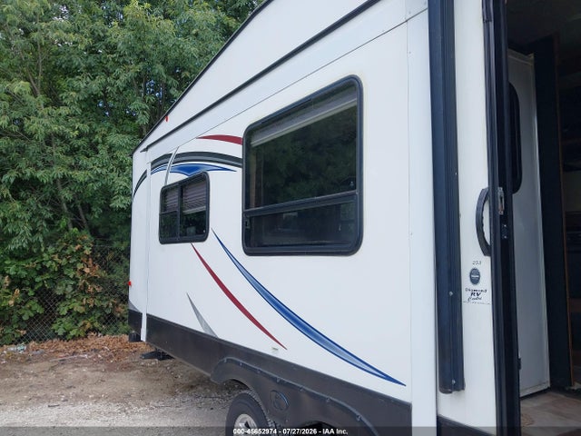 Продаж на аукціоні авто 2014 Keystone Other, vin: 4YDF25323E3102815, номер лоту: 45652974