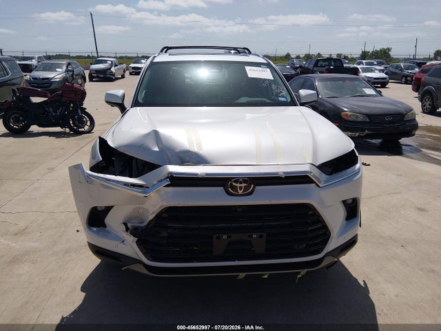 Toyota Grand Highlander Platinum 2024 5TDAAAB59RS053953 Image 12