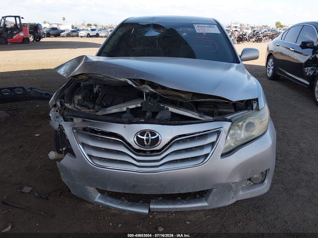 45653004 :رقم المزاد ، 4T4BF3EK5AR076246 vin ، 2010 Toyota Camry Le مزاد بيع