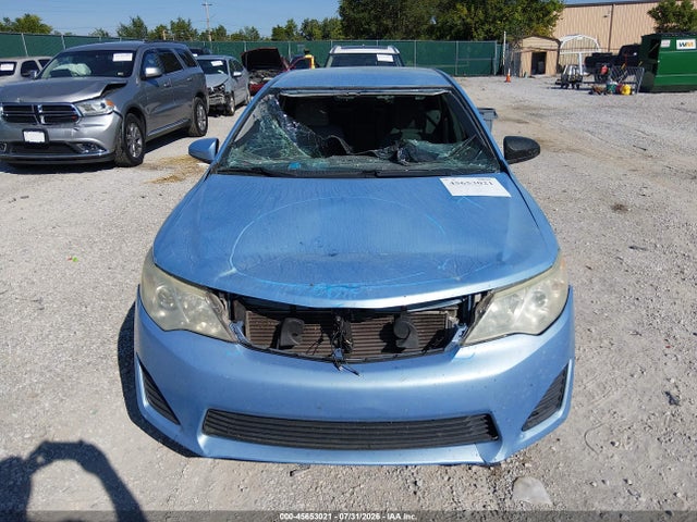 2013 Toyota Camry Le მანქანა იყიდება აუქციონზე, vin: 4T1BF1FK8DU643423, აუქციონის ნომერი: 45653021