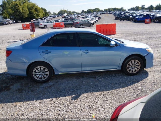 2013 Toyota Camry Le მანქანა იყიდება აუქციონზე, vin: 4T1BF1FK8DU643423, აუქციონის ნომერი: 45653021