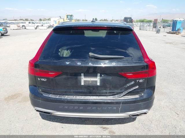 45653051 :رقم المزاد ، YV4102NK7J1022466 vin ، 2018 Volvo V90 Cross Country T5 مزاد بيع