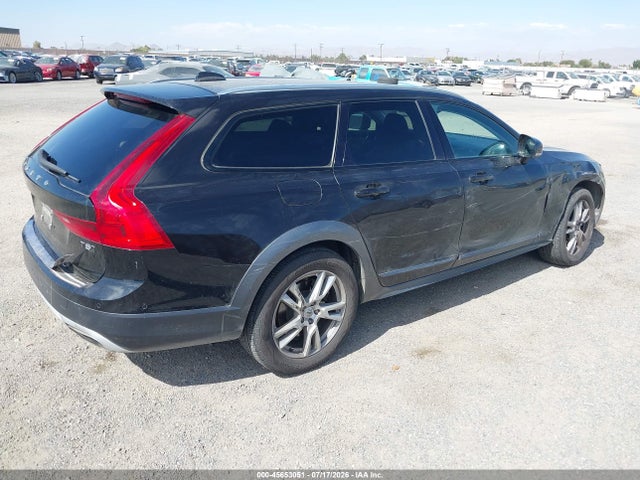 45653051 :رقم المزاد ، YV4102NK7J1022466 vin ، 2018 Volvo V90 Cross Country T5 مزاد بيع