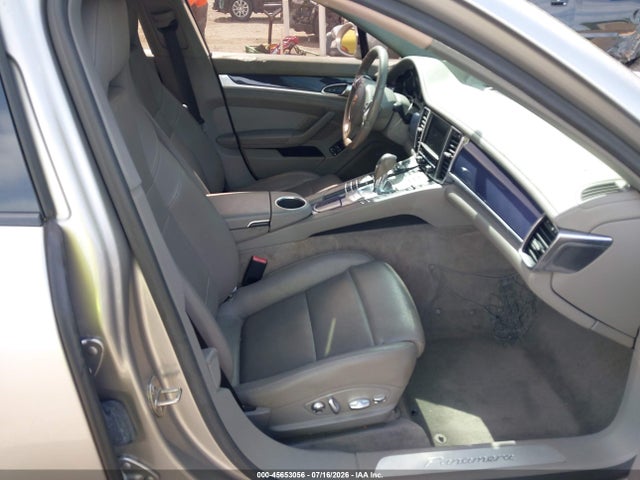 45653056 :رقم المزاد ، WP0AA2A70DL011321 vin ، 2013 Porsche Panamera 4 مزاد بيع