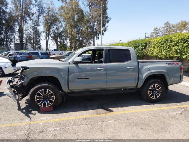 3TYCZ5AN0NT088440 Toyota Tacoma Trd Sport