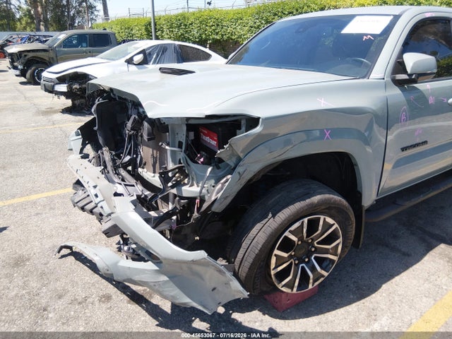 3TYCZ5AN0NT088440 Toyota Tacoma Trd Sport