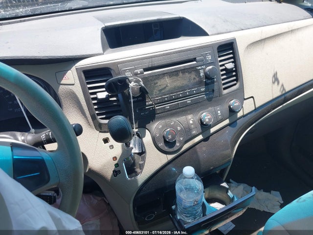 5TDZK3DC2ES463690 Toyota Sienna L V6 7 Passenger
